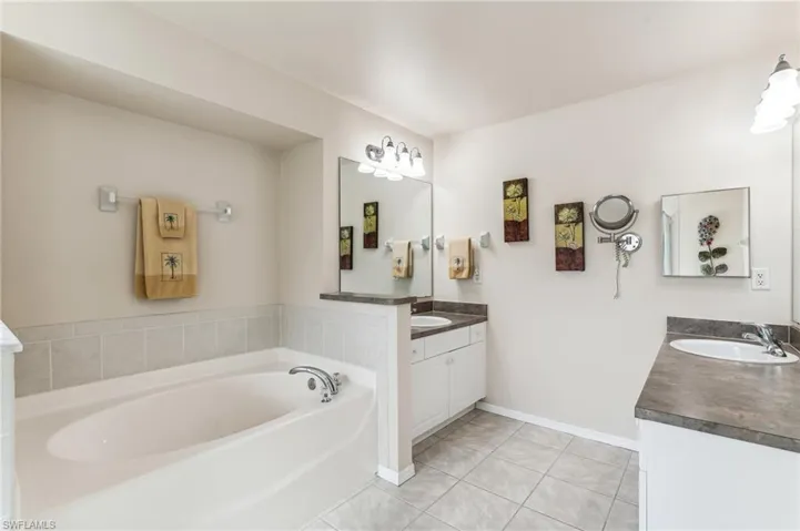 727 Nw 38th Pl, Cape Coral Fl 33993