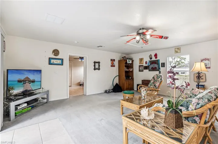 727 Nw 38th Pl, Cape Coral Fl 33993