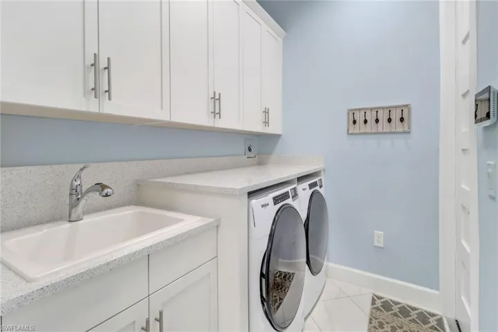 6509 Dominica Dr 101, Naples, Florida 34113