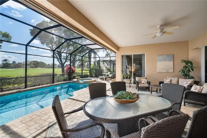 8756  Mustang Island  CIR, Naples, FL 34113