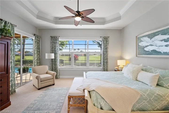 8756  Mustang Island  CIR, Naples, FL 34113
