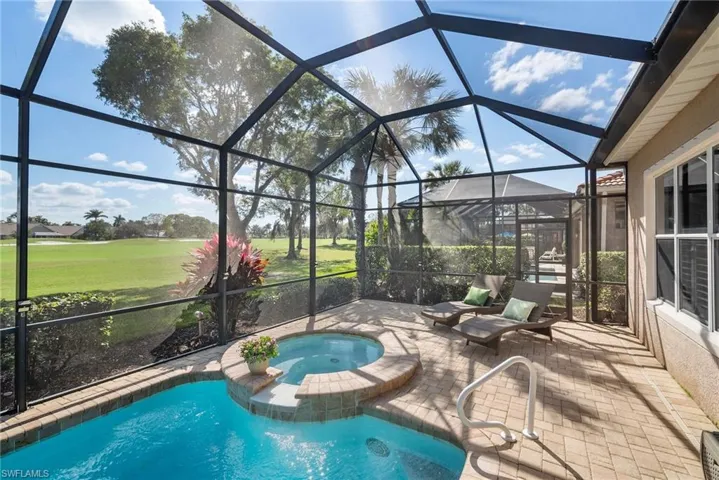 8756  Mustang Island  CIR, Naples, FL 34113