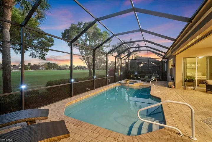 8756  Mustang Island  CIR, Naples, FL 34113