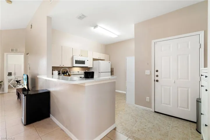 4117  Bellasol  CIR, Fort Myers, FL 33916