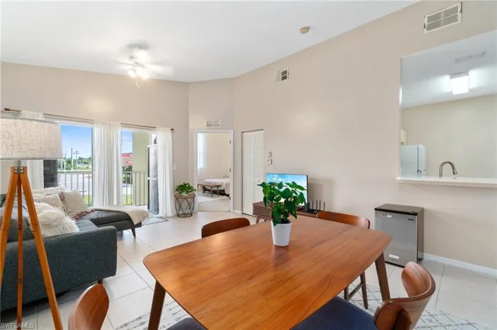 Darling condo!