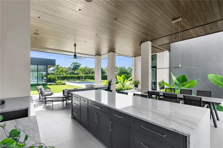107 Myrtle Rd, Naples, Florida 34108