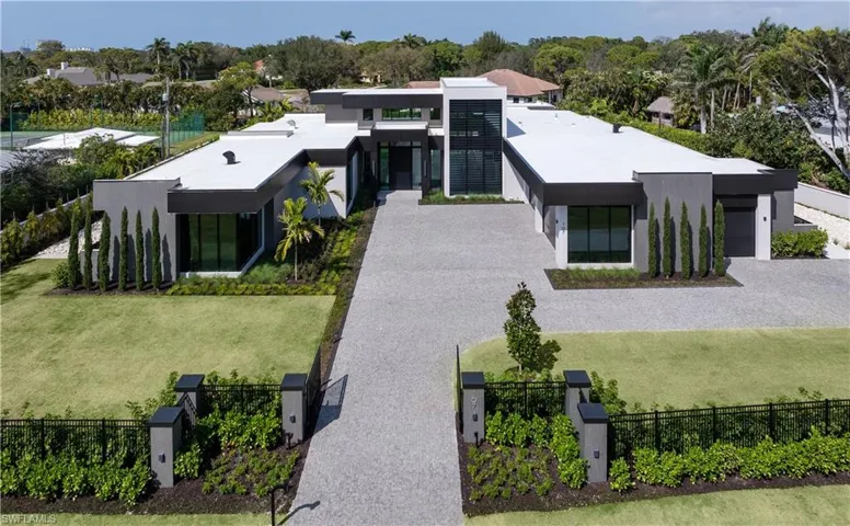 107 Myrtle Rd, Naples, Florida 34108