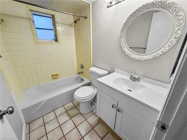 206 Se 46th Ter, Cape Coral, Florida 33904