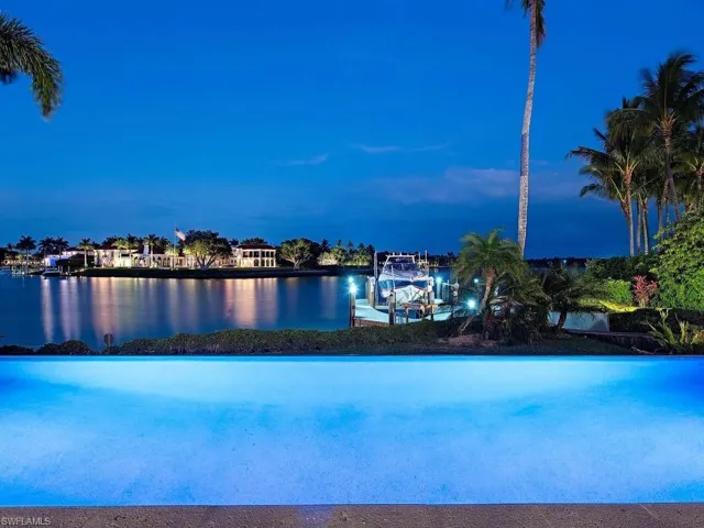 4253 Cutlass Ln, Naples, Florida 34102