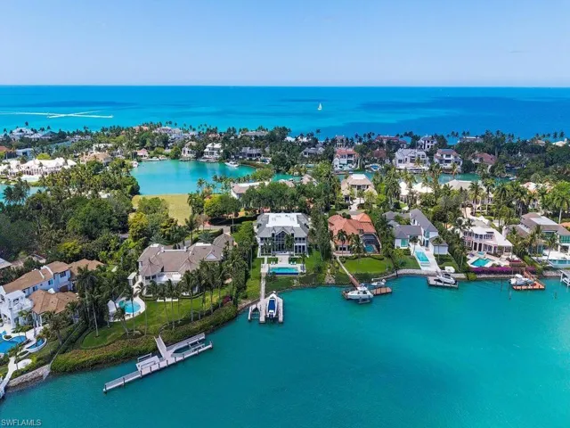4253 Cutlass Ln, Naples, Florida 34102
