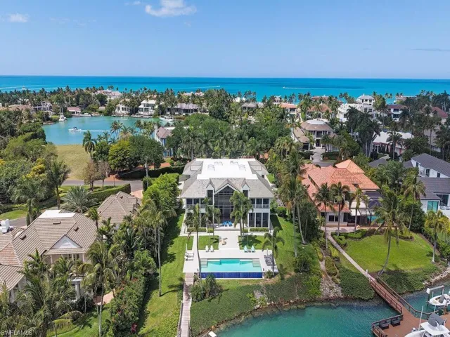4253 Cutlass Ln, Naples, Florida 34102