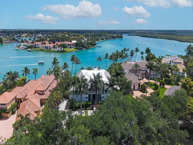 4253 Cutlass Ln, Naples, Florida 34102