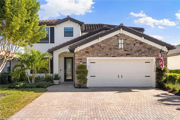 9258  Shadow Oak  LN, Naples, FL 34120