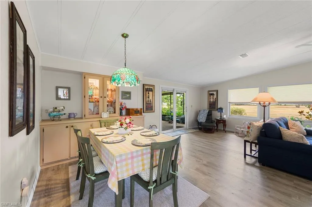119 Calais CT, Naples, FL 34112,225041468