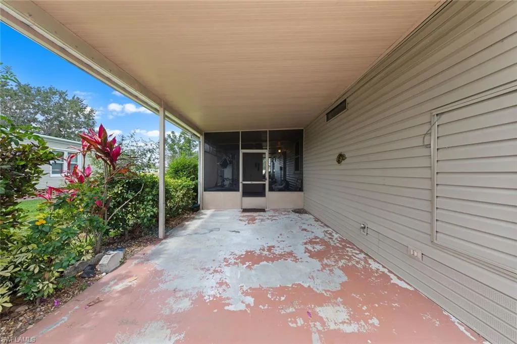 119 Calais CT, Naples, FL 34112,225041468
