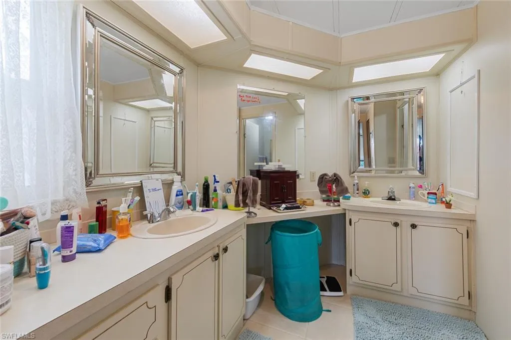119 Calais CT, Naples, FL 34112,225041468