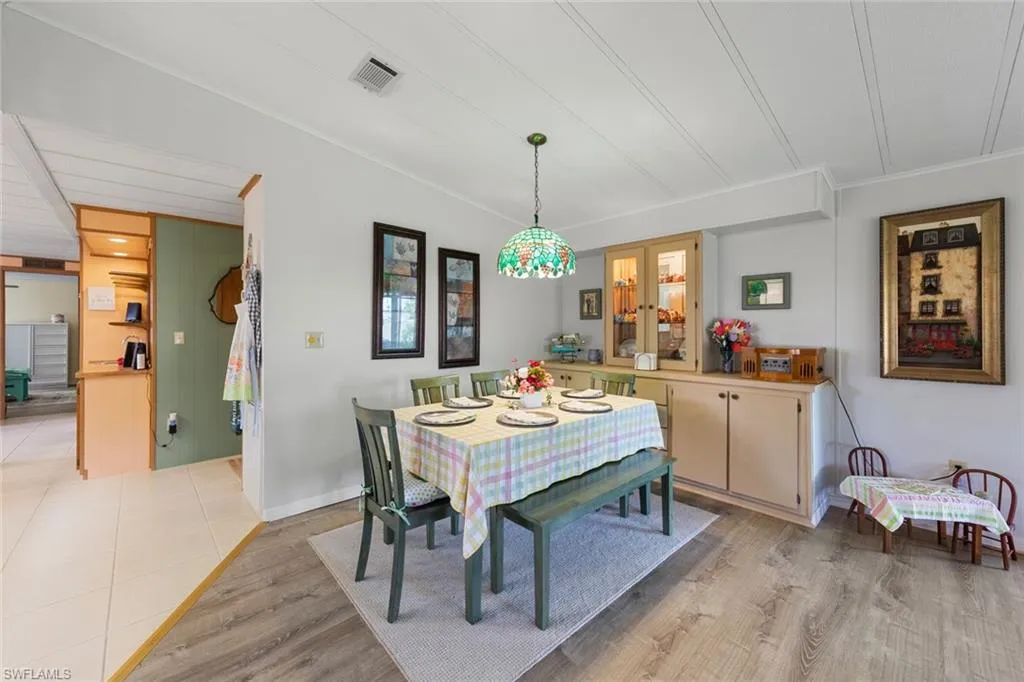 119 Calais CT, Naples, FL 34112,225041468