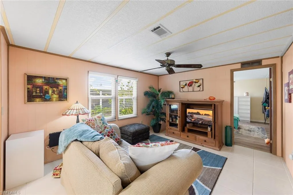 119 Calais CT, Naples, FL 34112,225041468