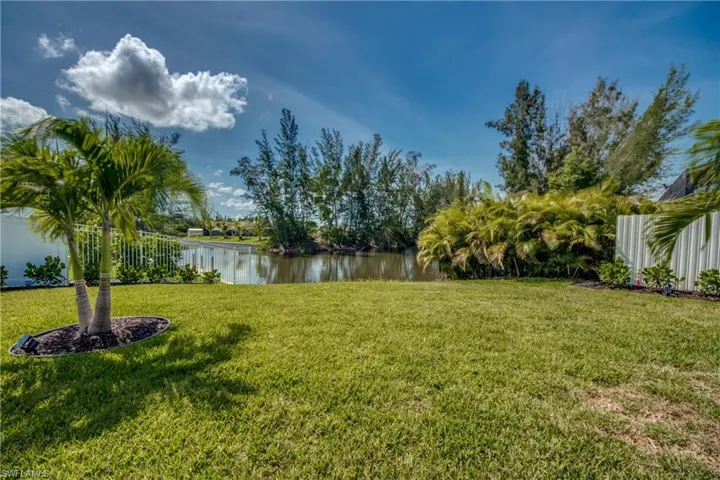 1101 Sw 20th Ave, Cape Coral, Florida 33991