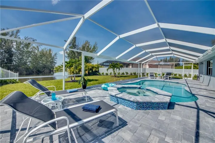1101 Sw 20th Ave, Cape Coral, Florida 33991