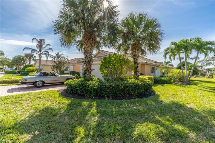 8662 Erice CT, NAPLES FL 34114