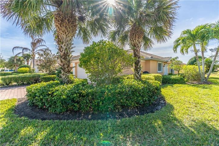 8662 Erice CT, NAPLES FL 34114