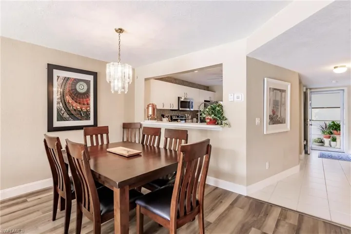 379 Gabriel Cir # 2305, Naples Fl 34104