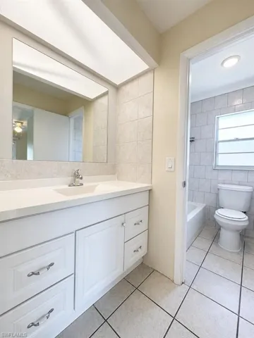 4135 Sw 7th Pl, Cape Coral, Florida 33914