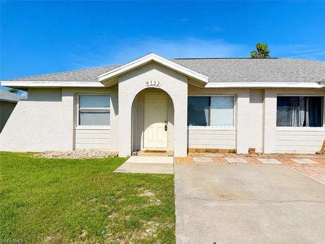 4135 Sw 7th Pl, Cape Coral, Florida 33914