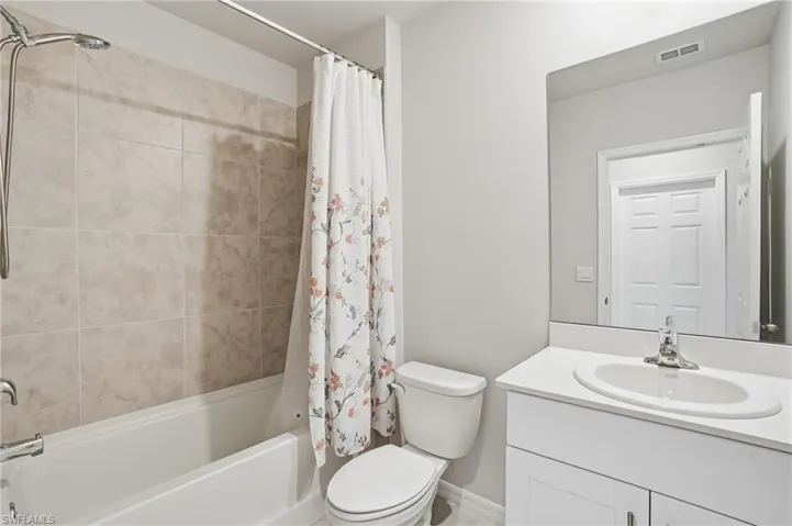 20684 Plumwood Loop, North Fort Myers, Florida 33917
