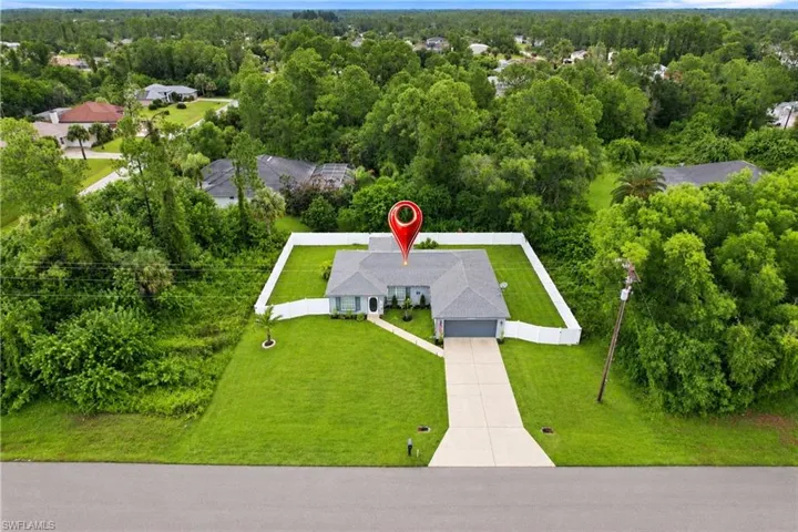 2703 E 8th St, Lehigh Acres, Florida 33936