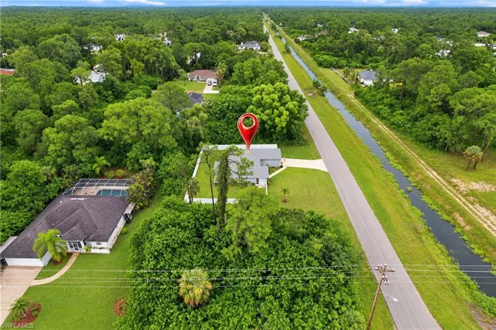 2703 E 8th St, Lehigh Acres, Florida 33936