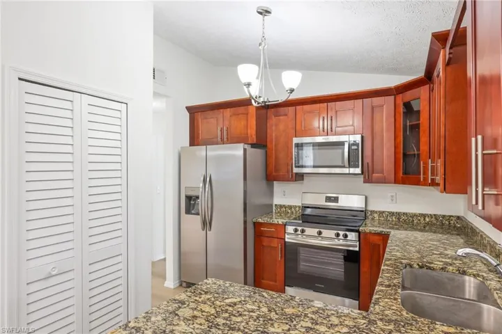 3620 Sw 7th Ave, Cape Coral Fl 33914