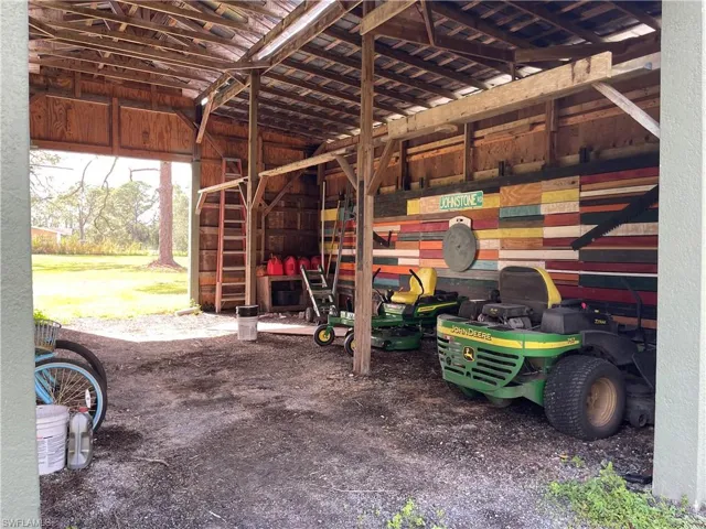 11600  Shirley  LN, North Fort Myers, FL 33917