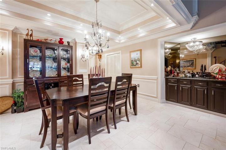 Dining Room w/Built-In Wet Bar