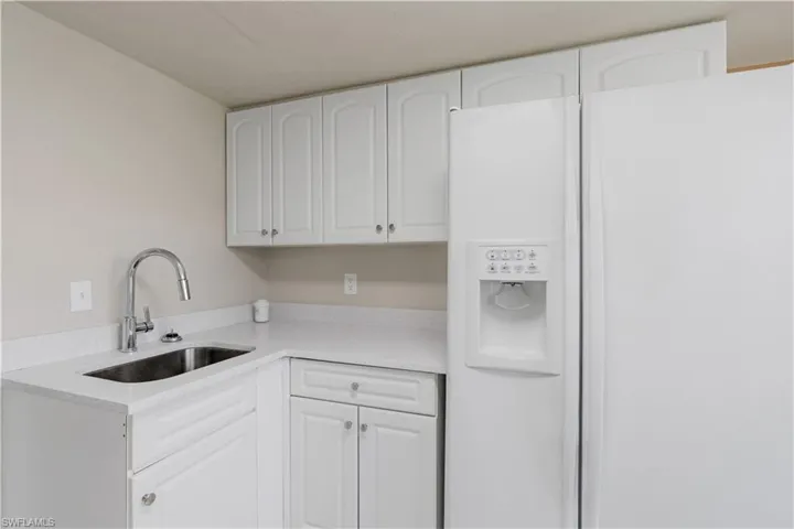 2927 Se 15th Pl 4, Cape Coral, Florida 33904