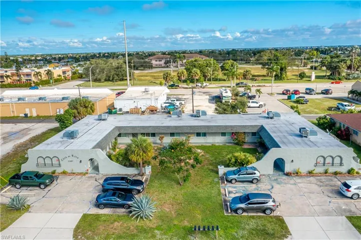 2927 Se 15th Pl 4, Cape Coral, Florida 33904