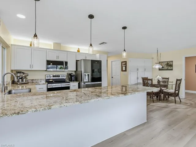 1610 Collingswood Ct, Marco Island, Florida 34145