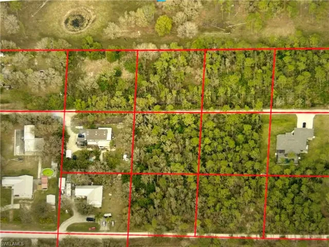 Aerial overview of property's location featuring property boundaries highlighted