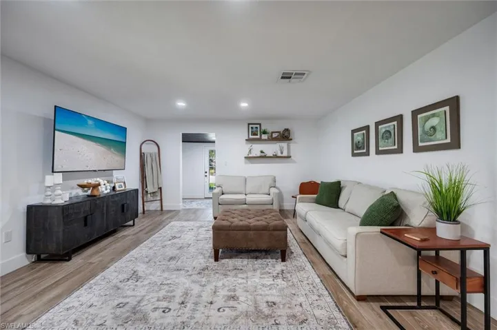 2432  Lake  AVE, Naples, FL 34112