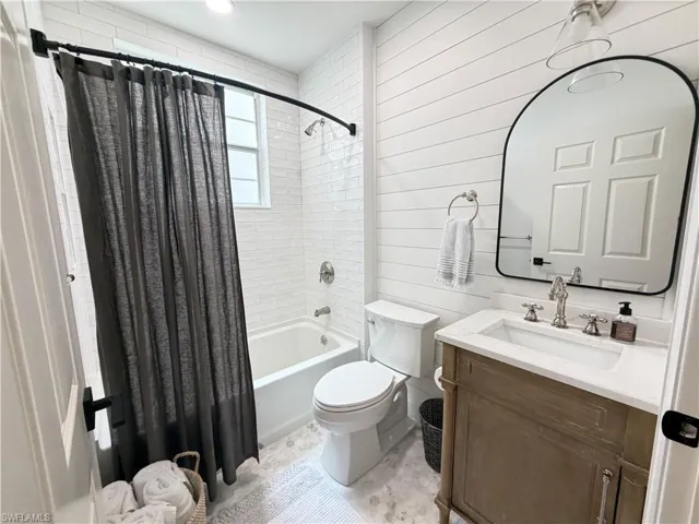 3062 Driftwood Way 4301, Naples, Florida 34109