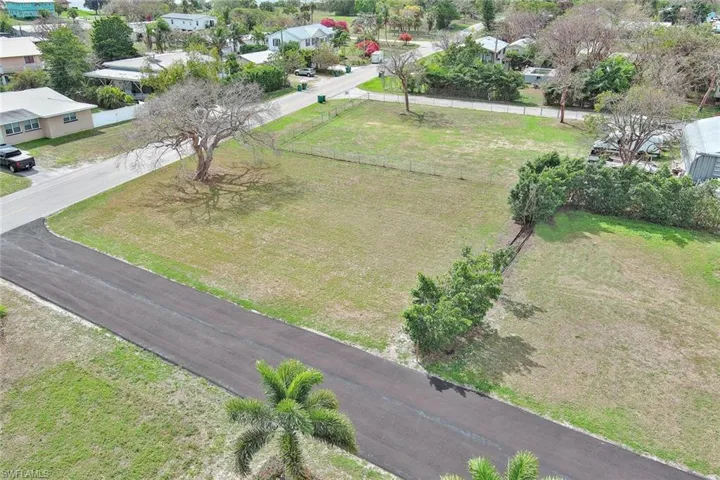 261  Smallwood  DR, Chokoloskee, FL 34138