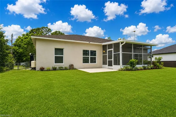 818 Desoto Ave S, Lehigh Acres, Florida 33972