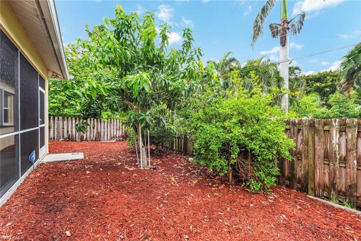 1180 29th AVE N, NAPLES FL 34103
