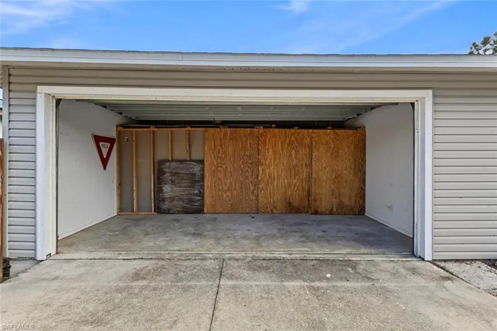 18417  Lee  RD, Fort Myers, FL 33967