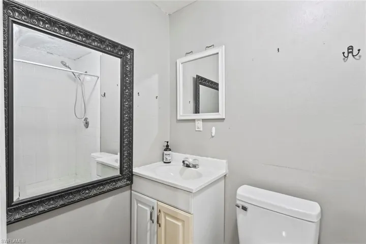 18417  Lee  RD, Fort Myers, FL 33967