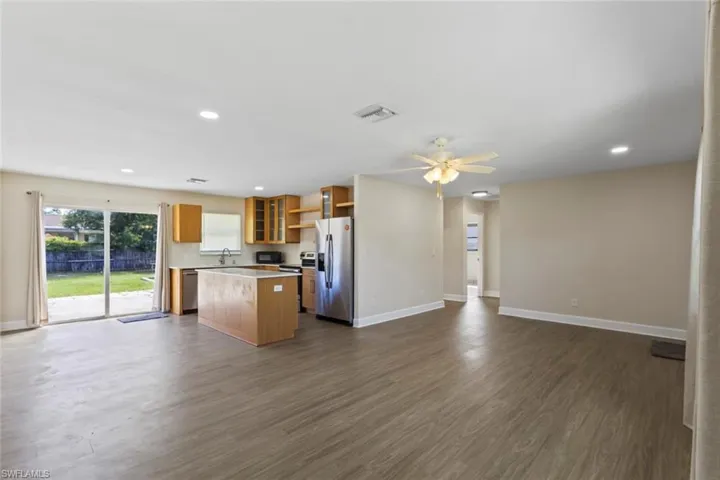 18417  Lee  RD, Fort Myers, FL 33967