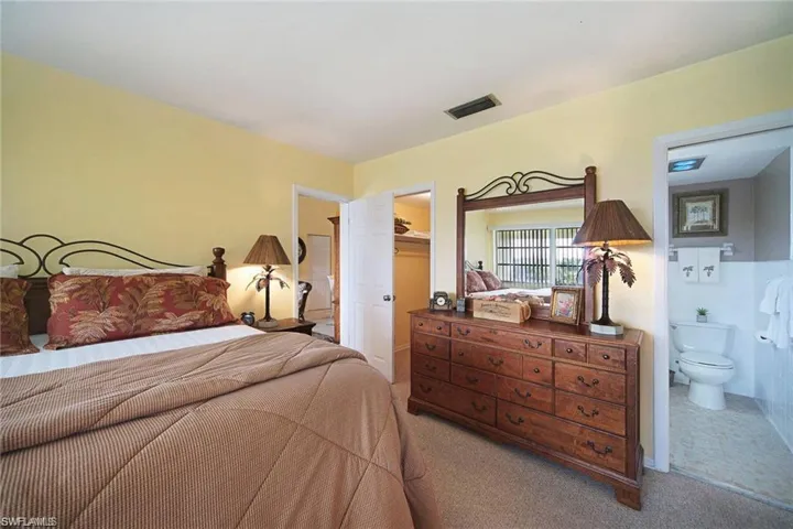 4613 SE 5th  AVE, Cape Coral, FL 33904