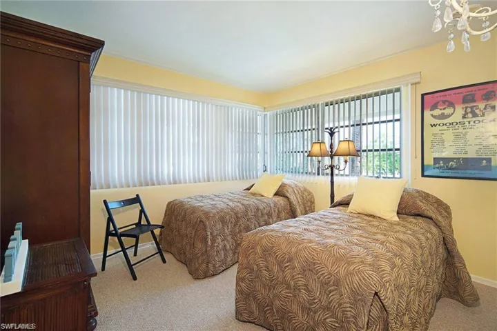 4613 SE 5th  AVE, Cape Coral, FL 33904