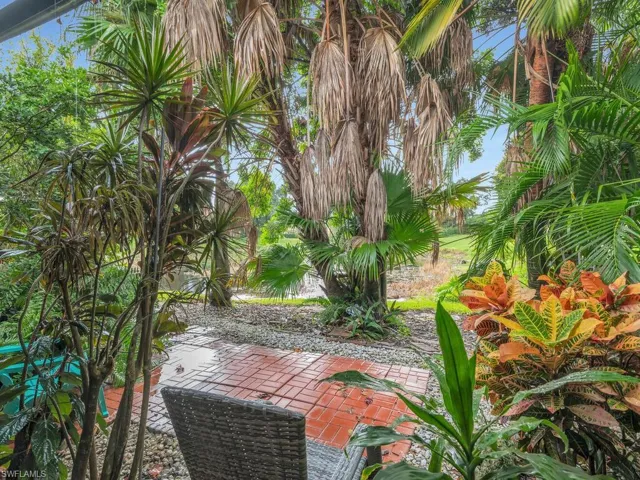 159  Round Key  CIR, Naples, FL 34112